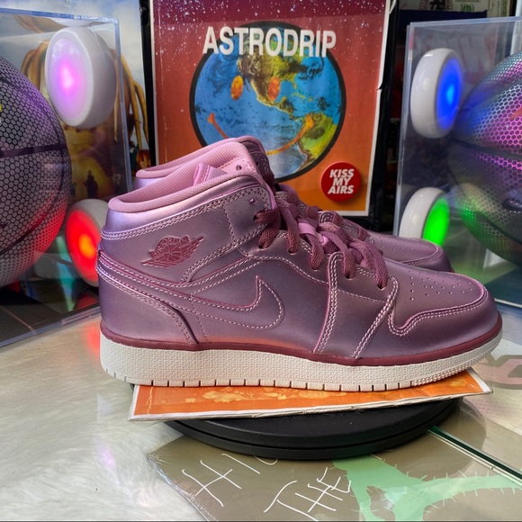 air jordan 1 mid se pink rose